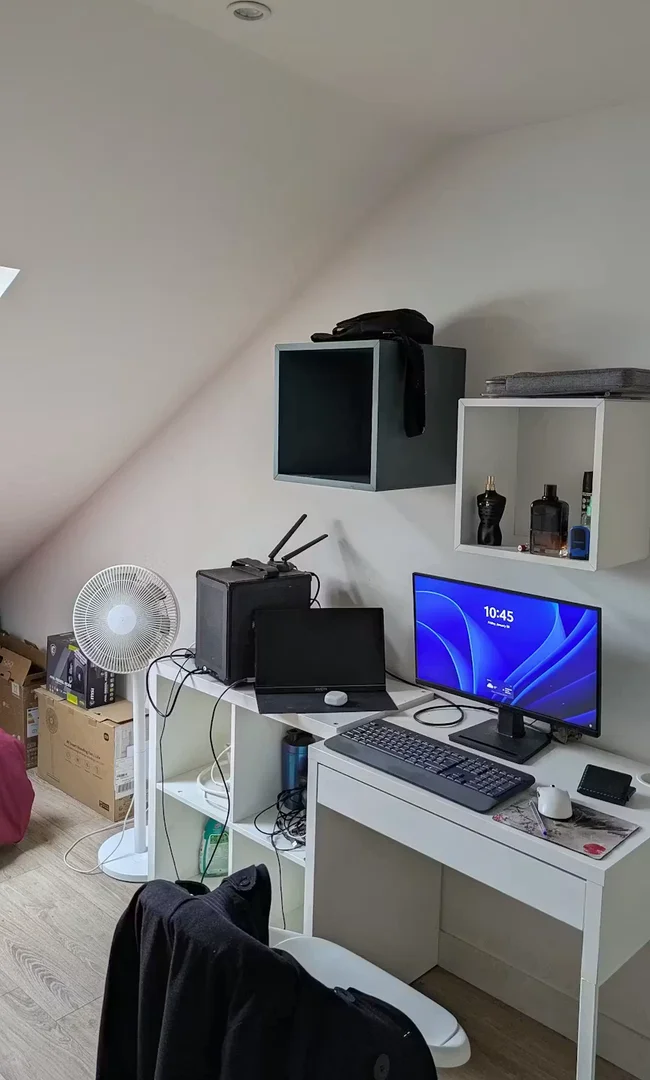 Habitación acogedora para estudiantes disponible en 