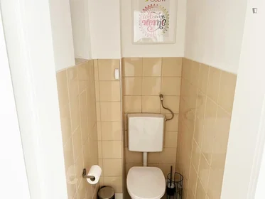 Private room at Arnezhoferstraße, image 15 of 17