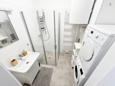 Private room at Arnezhoferstraße, image 13 of 16