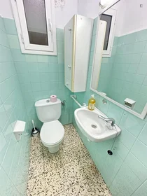 Chambre privée à Carrer del Cardenal Cervantes, image 4 de 5