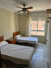 Quarto privado em Av. de Cabo de Gata, imagem 1 de 10