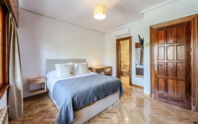 Helles Privatzimmer in {area}