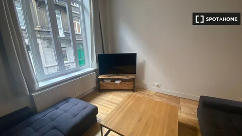 Quarto privado em Rue Froebel, imagem 6 de 19