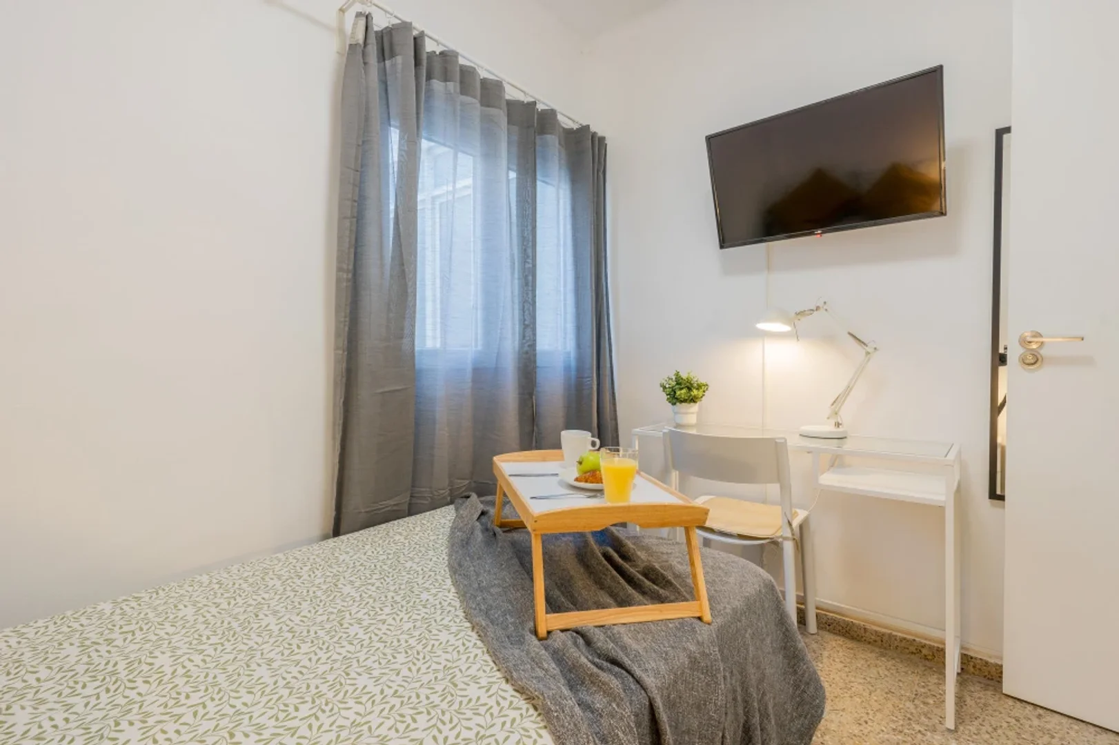 Quarto amigo do estudante em  com comodidades modernas