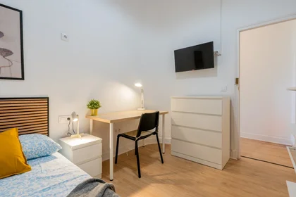 Habitación privada en Carrer d'Honorat Juan 18, imagen 10 de 46