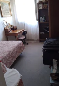 Habitación privada en Rue de la Verdière, imagen 1 de 2