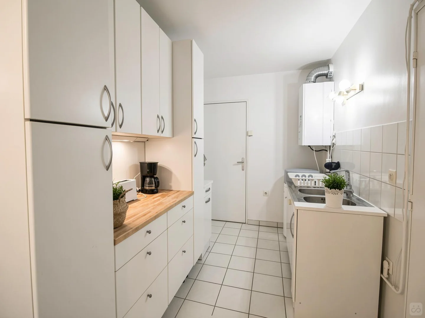 Habitación asequible para estudiantes con buena iluminación en 