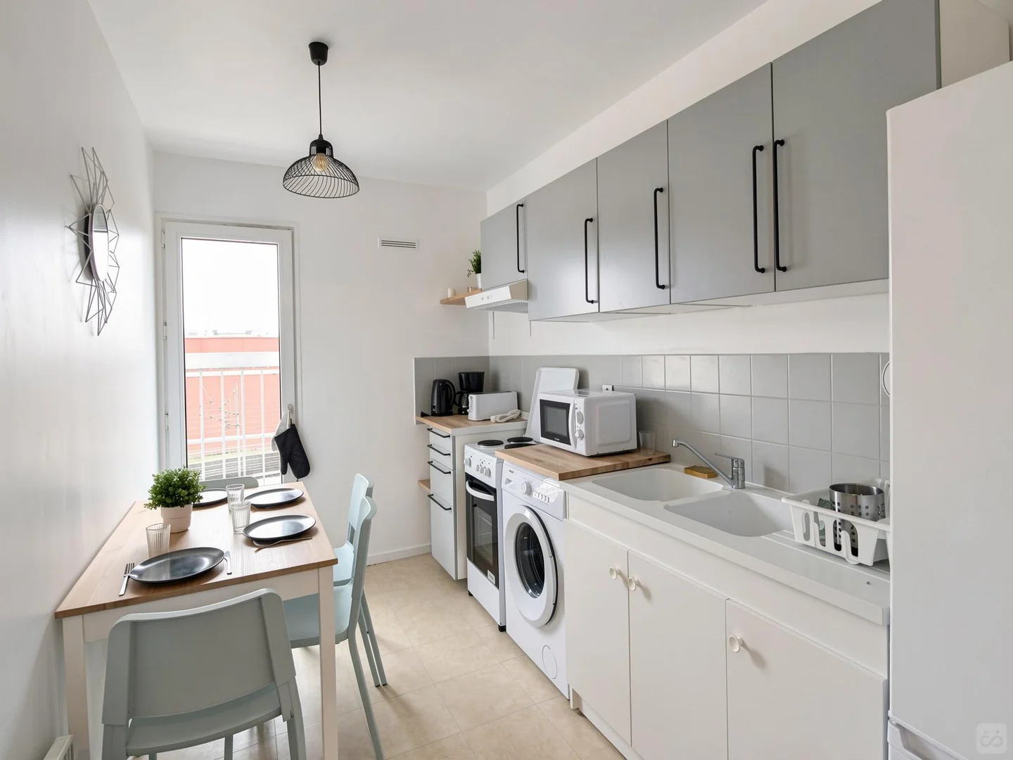 Habitación en apartamento estudiantil en alquiler en , completamente amueblado