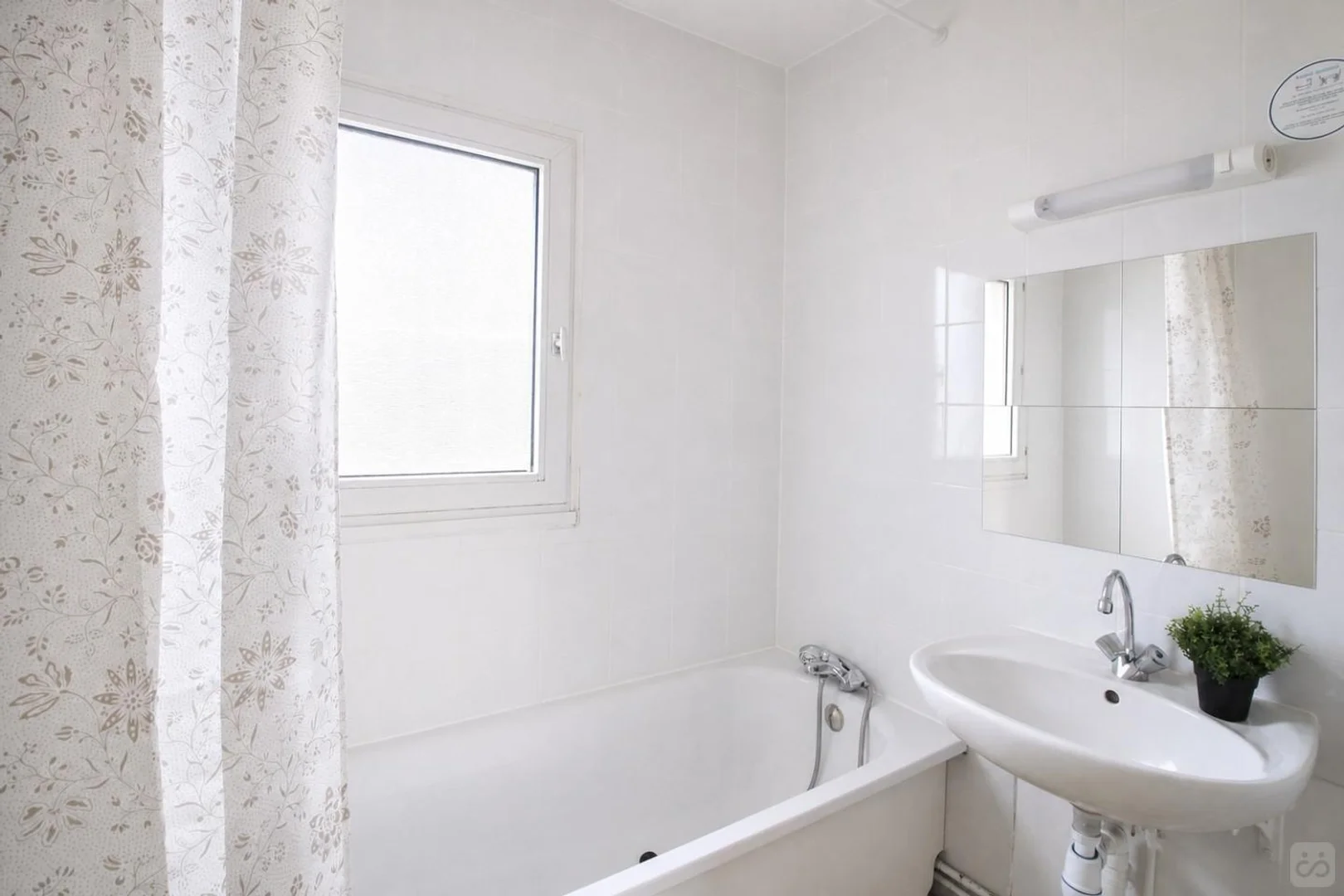 Quarto amigo do estudante em  com comodidades modernas