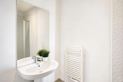 Private room at Parc Mozart, Clichy, image 6 of 10