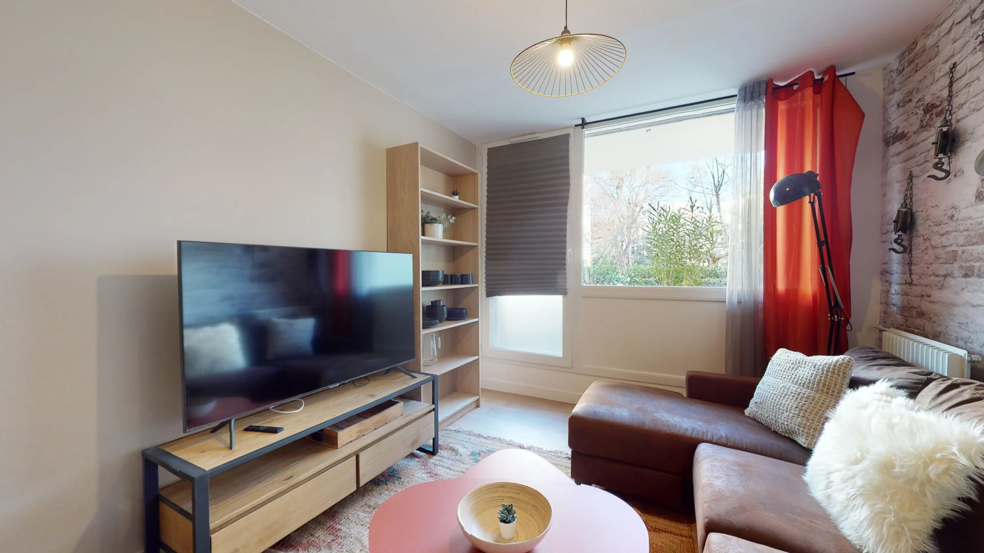 Quarto amigo do estudante em com comodidades modernas