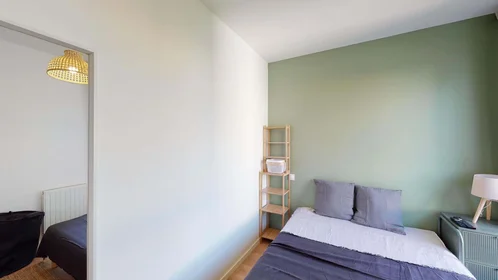 Private room at 2 Rue Charles Baudelaire, 76100 Rouen, France, image 3 of 6