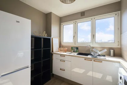 私人房间 在 25 Rue Géruzez, 51100 Reims, France, 16的图像12