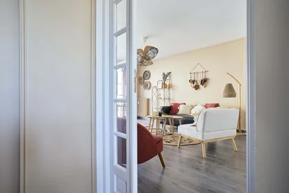 私人房间 在 25 Rue Géruzez, 51100 Reims, France, 16的图像14
