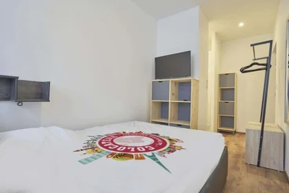 Prywatny pokój 4 Rue Rogier, 51100 Reims, France, obraz 2 14