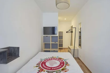 Prywatny pokój 4 Rue Rogier, 51100 Reims, France, obraz 4 14