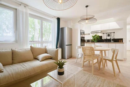 Privatzimmer in der 5 Pl. Sainte-Claire, 51100 Reims, France, bild 15 von 23