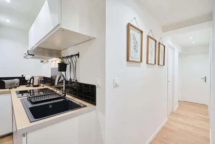 Privatzimmer in der 5 Pl. Sainte-Claire, 51100 Reims, France, bild 21 von 23