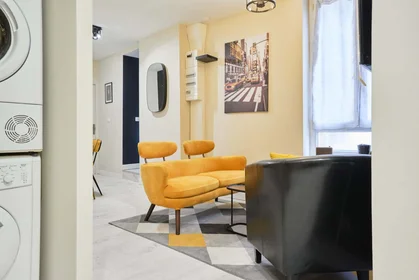 Private room at 12 Pl. Drouet d'Erlon, 51100 Reims, France, image 12 of 19