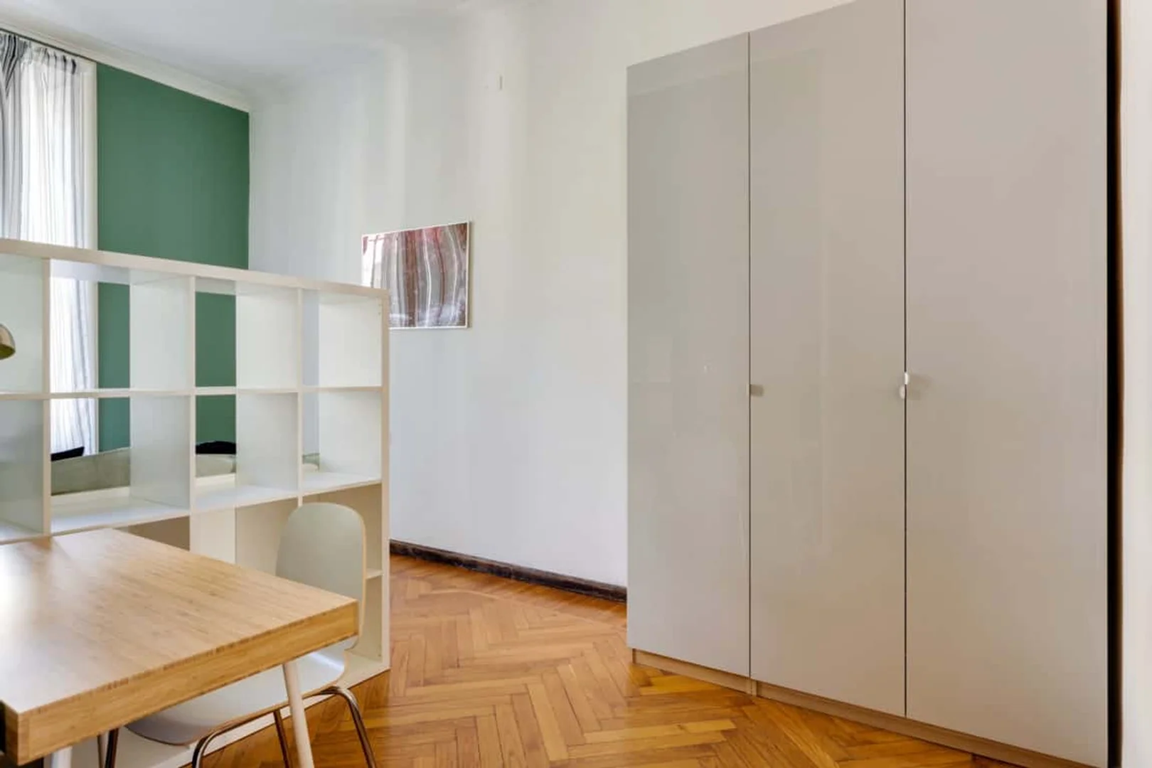 Habitación estudiantil económica con ubicación conveniente en 