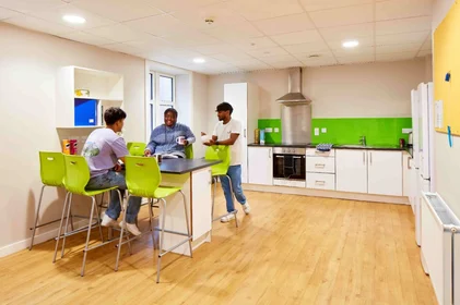 Gesamte Unterkunft im Wohnheim in der Fabian Way, Crymlyn Burrows, Skewen, Swansea SA1 8EN, United Kingdom       , bild 8 von 23