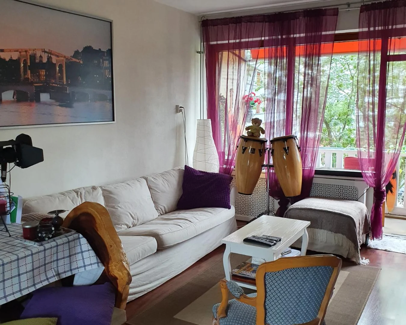 Zimmer in Studentenwohnung in  zu vermieten, voll möbliert