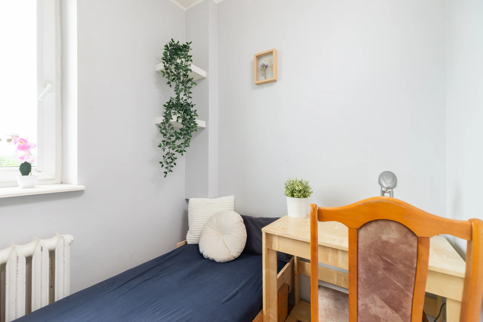 Quarto acolhedor para estudantes disponível em 