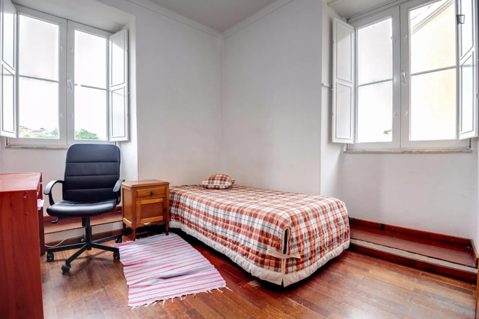 Habitación para estudiantes en  con modernas comodidades