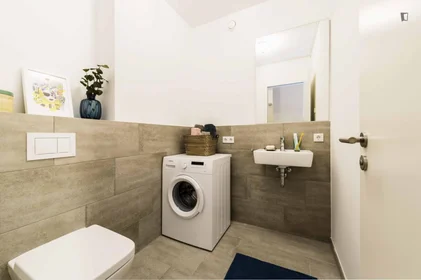 Quarto privado em Klara-Franke-Straße, imagem 5 de 15