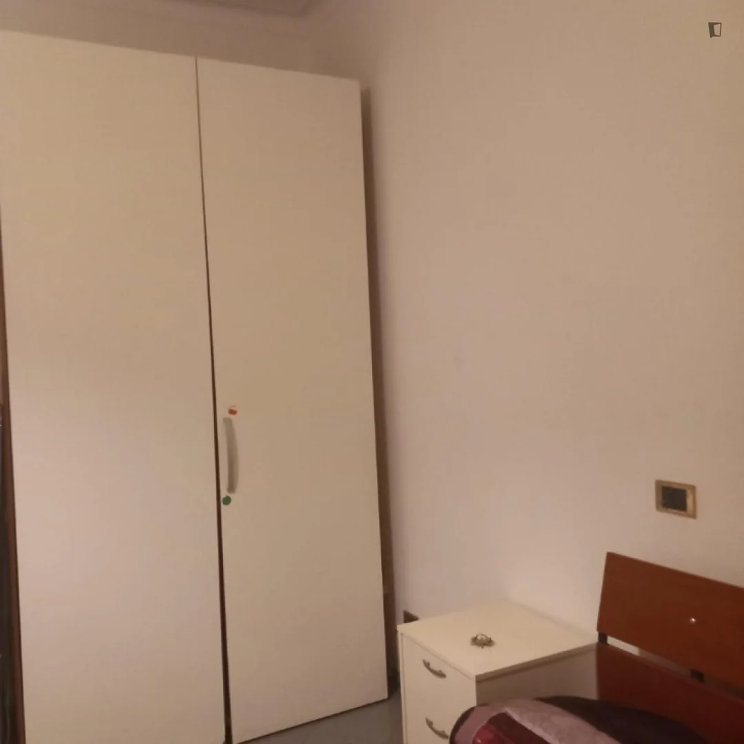 Niedrogi pokój studencki blisko kampusu w 