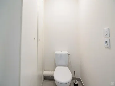 Private room at Cusset-Bonnevay, Villeurbanne, image 6 of 8