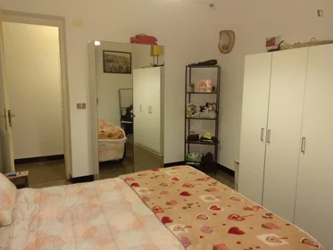Chambre privée à Via Mattia Montecchi, image 1 de 7