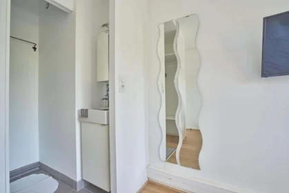 Özel oda konumu 3 Av. Georges Clemenceau, 51100 Reims, France, 5 12 görüntüsü