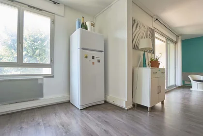 Özel oda konumu 3 Av. Georges Clemenceau, 51100 Reims, France, 10 12 görüntüsü