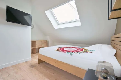 Quarto privado em 151 Rue de Vesle, 51100 Reims, France, imagem 1 de 10