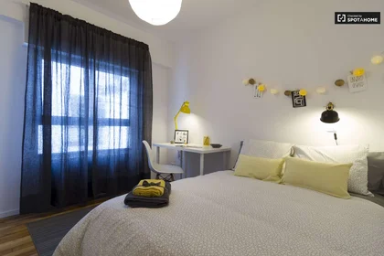 Private room at Iturriaga Kalea, 48004 Bilbo, Bizkaia, Spain, image 1 of 10