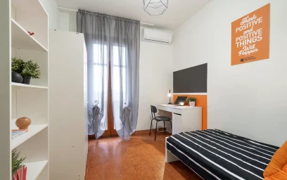 Private room at Via Francesco de Pinedo, image 2 of 10