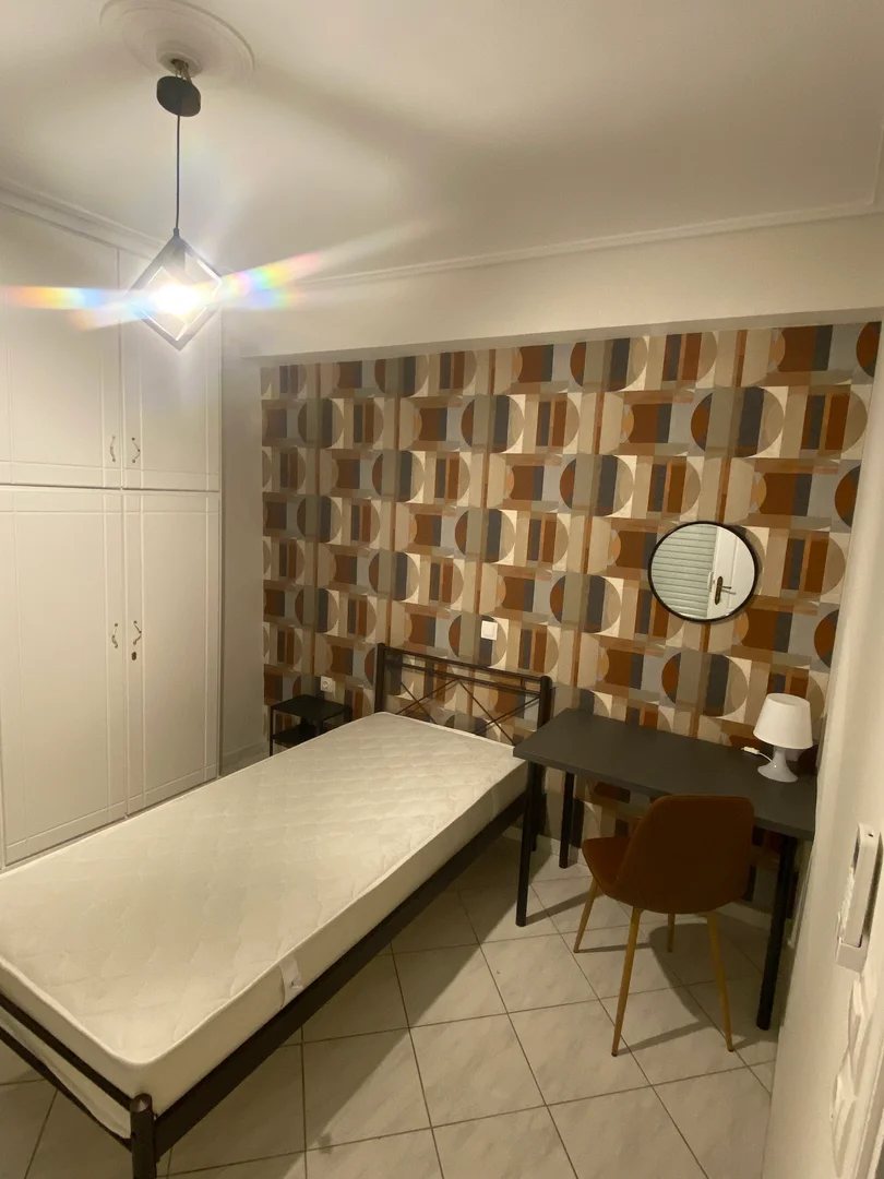 Cozy room for students available in 