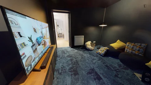 Privatzimmer in der avenue de l'Étoile, bild 3 von 12