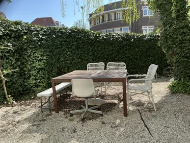 Private room at Balistraat, image 9 of 10