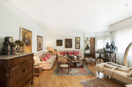 Private room at Calle Ramonet, image 5 of 26