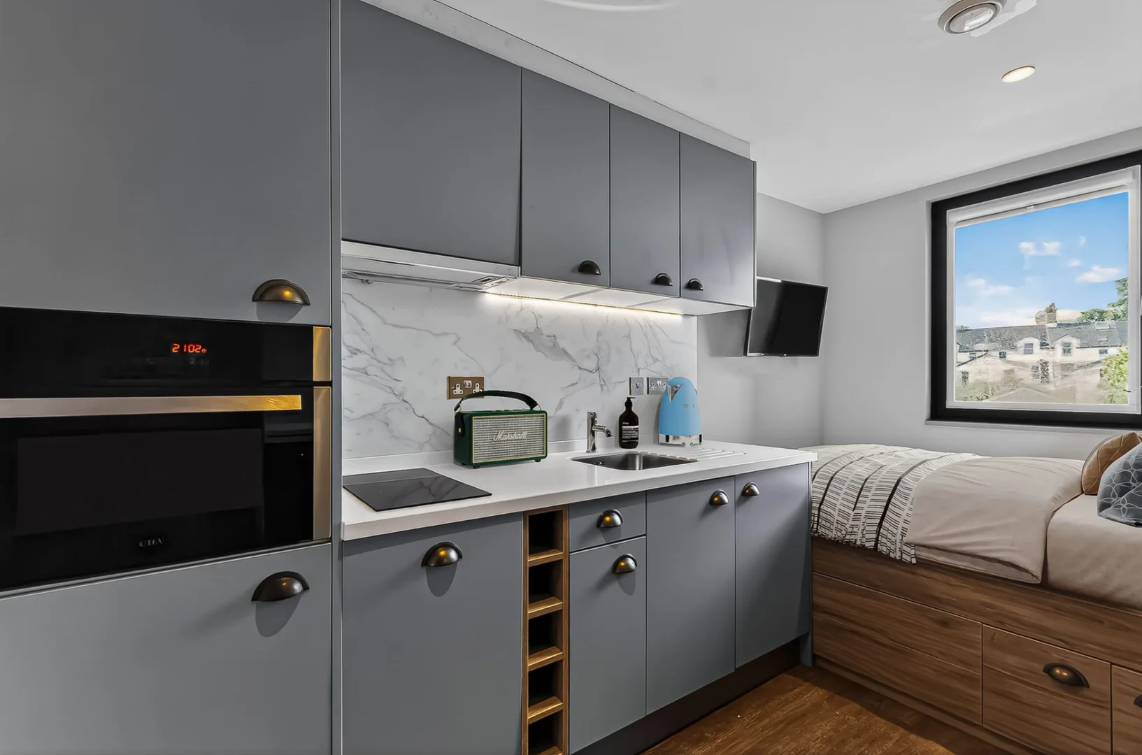 Convenient studio apartment for student living in