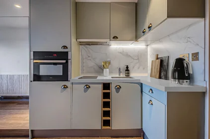 Studio in residence at 35 The Parade, Cardiff CF24 3AD, United Kingdom, image 4 of 25