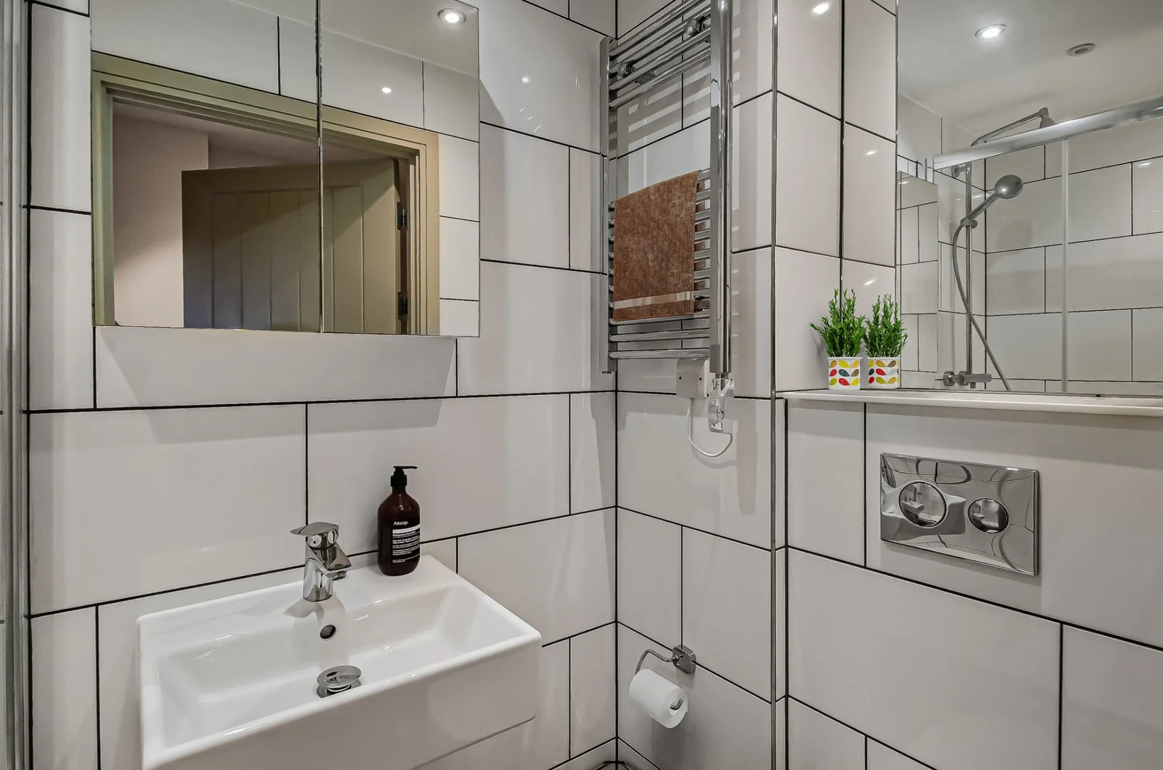 Self-contained studio for students in central