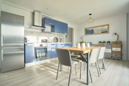 Privatzimmer in der 1 Rue Lagrive, 51100 Reims, France, bild 15 von 19