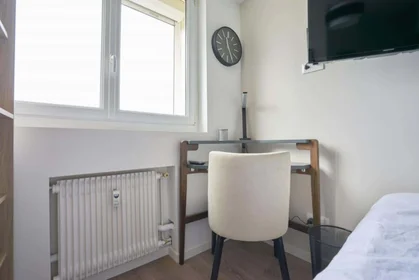 Privatzimmer in der 1 Rue Lagrive, 51100 Reims, France, bild 4 von 19