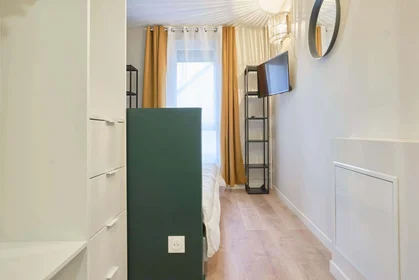 Privatzimmer in der 29 Rue Cérès, 51100 Reims, France, bild 3 von 18
