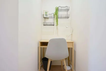 Privatzimmer in der 29 Rue Cérès, 51100 Reims, France, bild 4 von 18