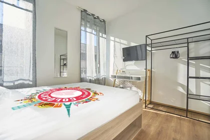 Özel oda konumu 12 Rue Condorcet, 51100 Reims, France, 2 12 görüntüsü