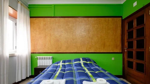 Quarto privado em R. Pinheiro Chagas 46, 3000-145 Coimbra, Portugal, imagem 1 de 9